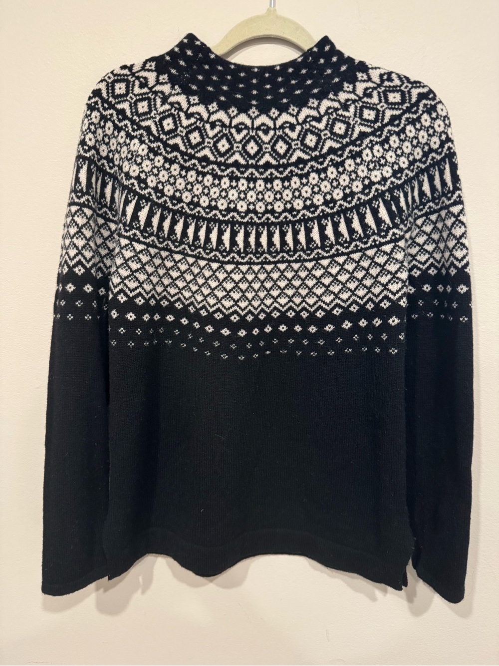 Tabitha Webb Women’s M Fair Isle Nordic Sweater 80% Lambswool Black White